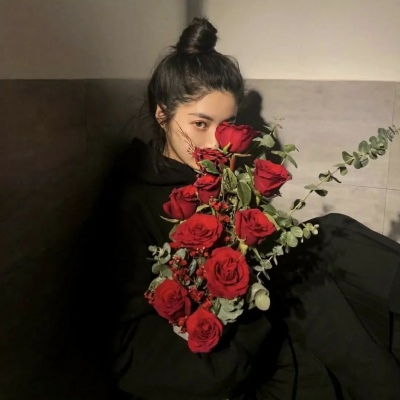 可爱女孩停车