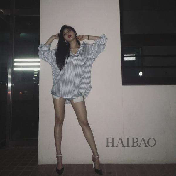 女子喂乌龟火龙果第2天获炫彩神龟